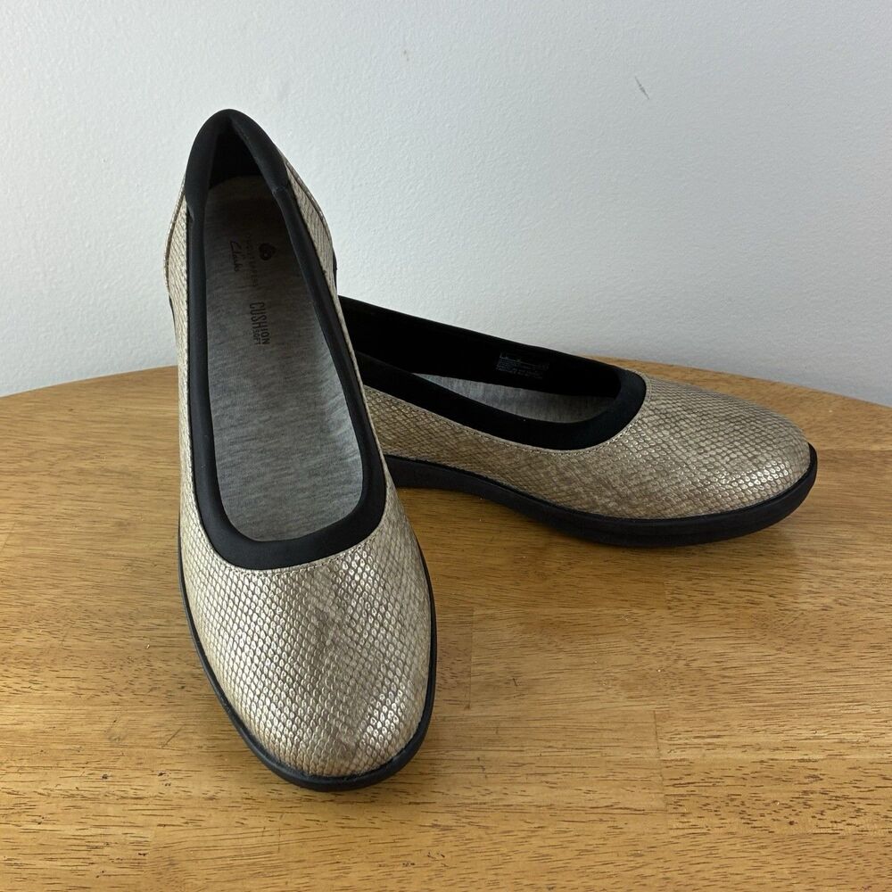 Clarks Cloudsteppers Ayla Low Ballet Flat Taupe Snake US Women's 7M - Picture 4 of 8